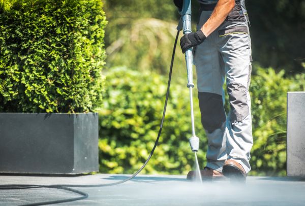 Concrete Pressure Washing in Herndon