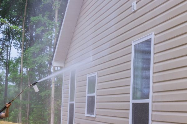 Exterior House Cleaning in Herndon