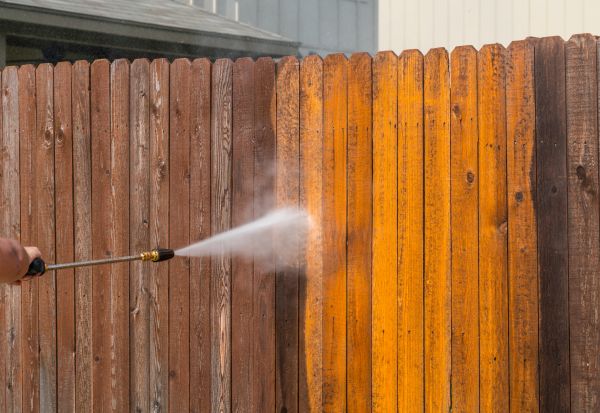 Fence Power Washing in Herndon