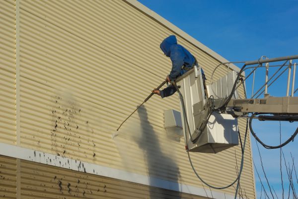 Cladding Cleaning in Herndon