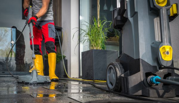 Commercial Pressure Cleaning in Herndon
