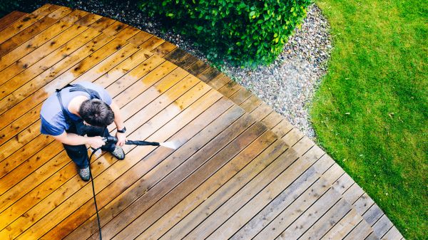 Deck Pressure Cleaning in Herndon