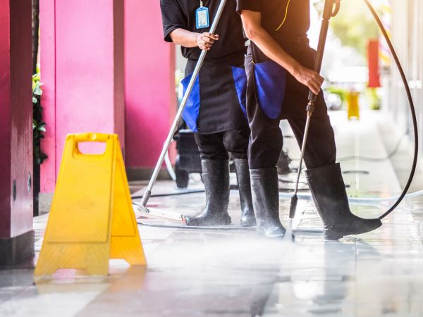 Store Powerwashing in Herndon